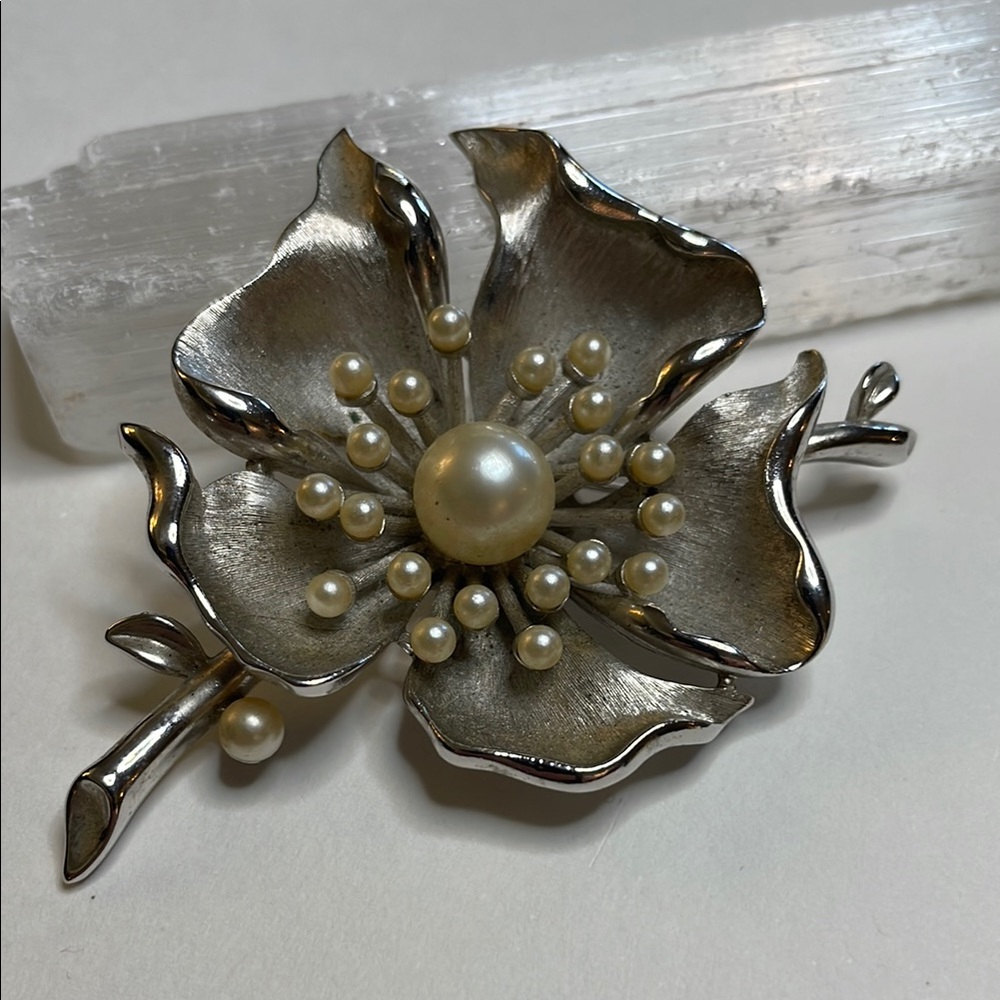 Crown Trafari Brushed Silver Tone Flower Brooch Pin with Pearls Vintage